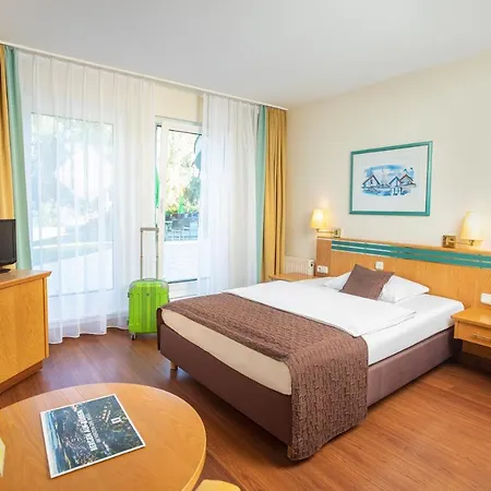 Parkhotel Ruegen מלון 4*