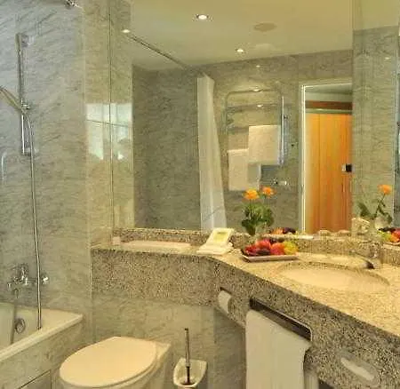 Parkhotel Ruegen 4* ברגן