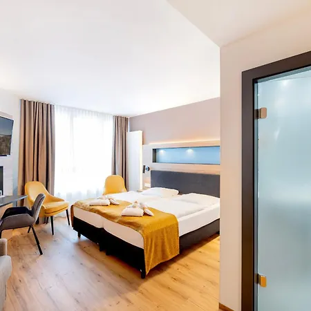 Parkhotel Ruegen מלון 4*