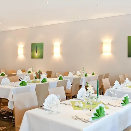 מלון Parkhotel Ruegen