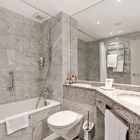 Parkhotel Ruegen מלון ברגן