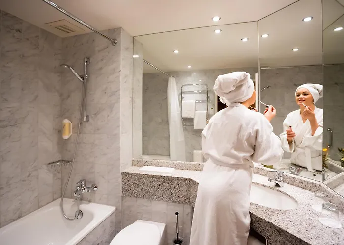 Parkhotel Ruegen מלון 4*